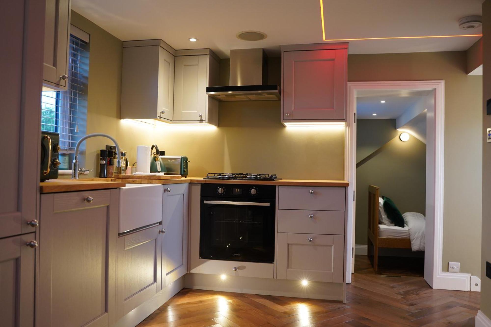 Super Deluxe Apartment بارنيت المظهر الخارجي الصورة